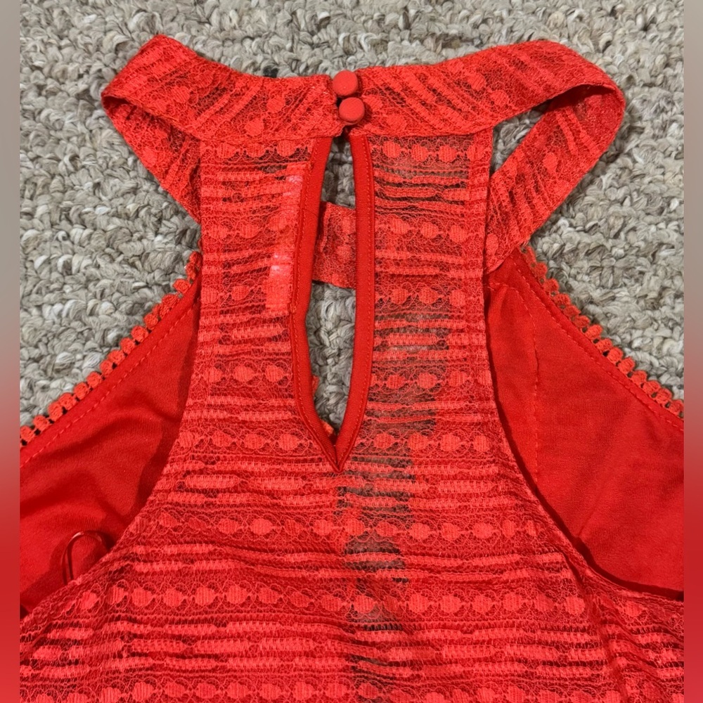 Crop Top - Picture 5 of 9